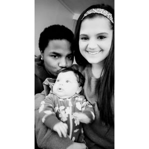 Meet your Posher, Marissa